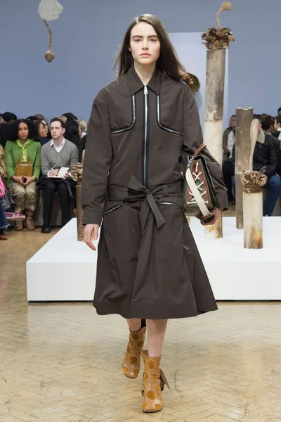 Look 36